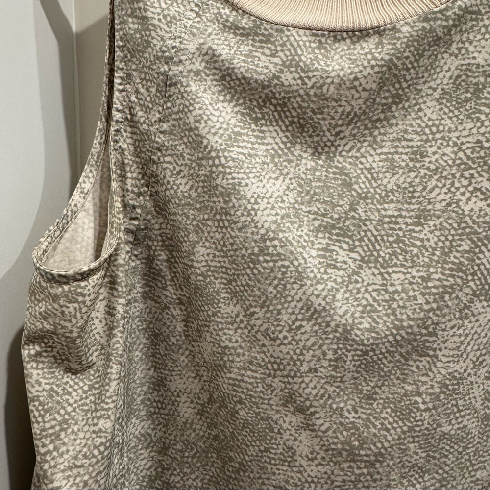 ATHLETA Zephyr Print Tank Size S - Picture 5 of 12